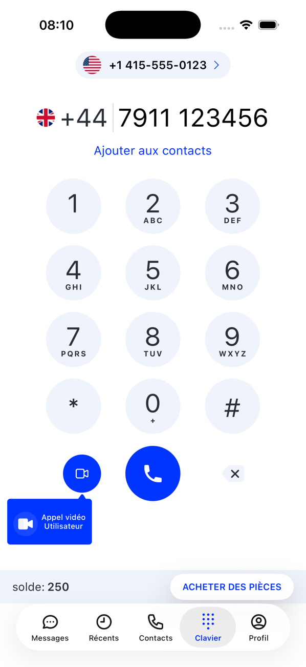Clavier avec un numéro britannique composé, un lien Ajouter aux contacts et le bouton d'appel bleu